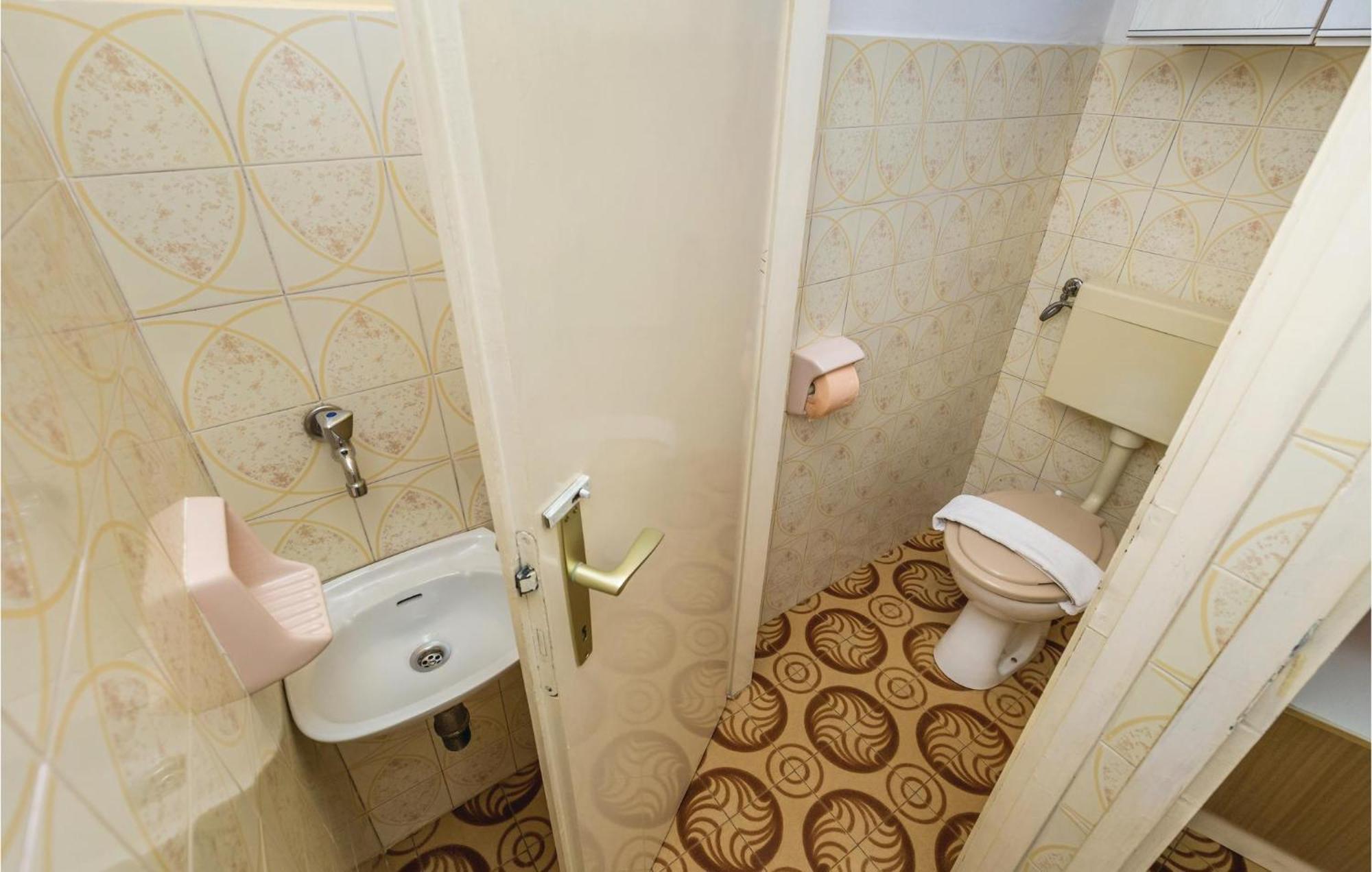 Beautiful Home In Lovran With House Sea View Ngoại thất bức ảnh