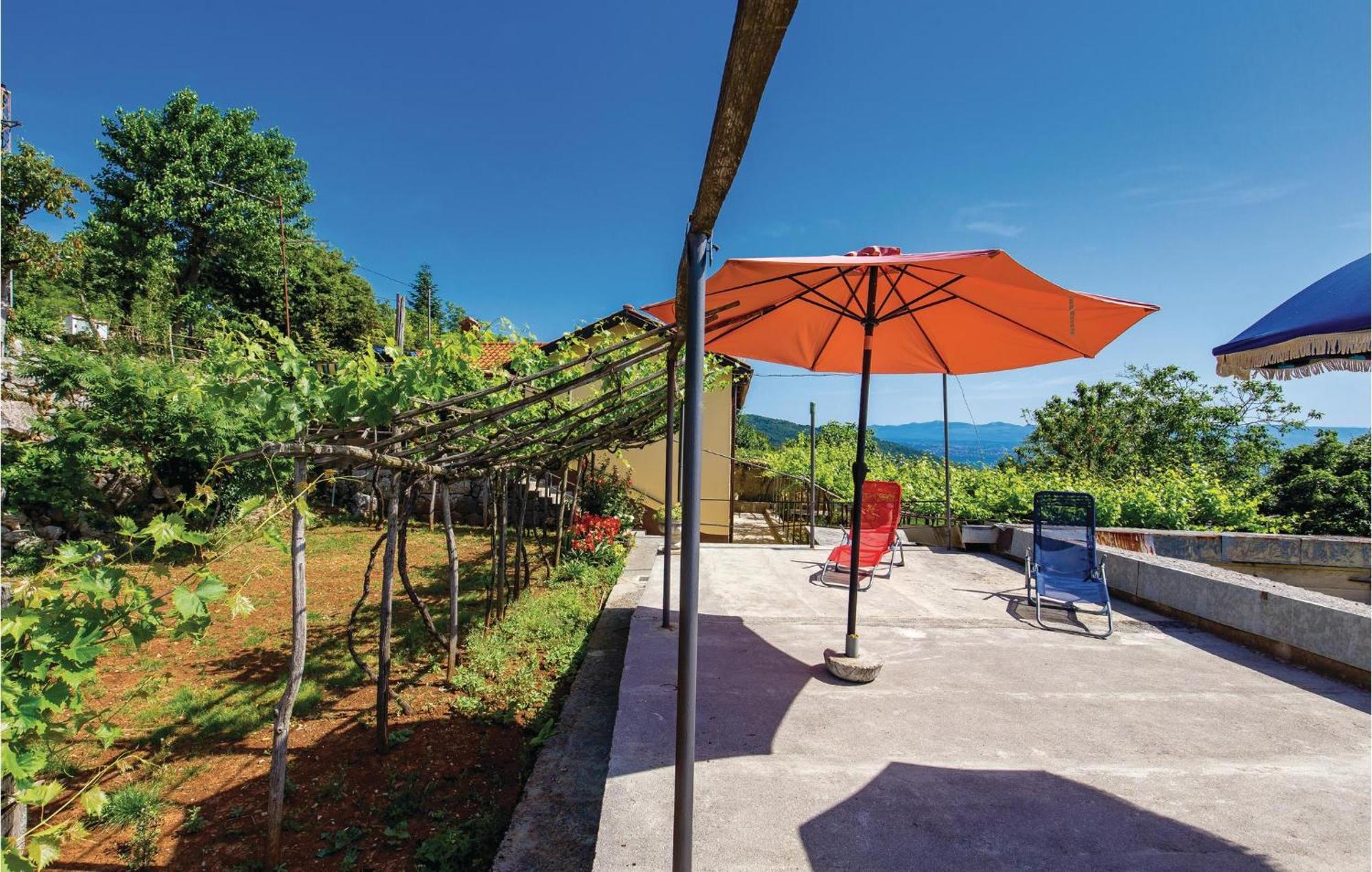 Beautiful Home In Lovran With House Sea View Ngoại thất bức ảnh