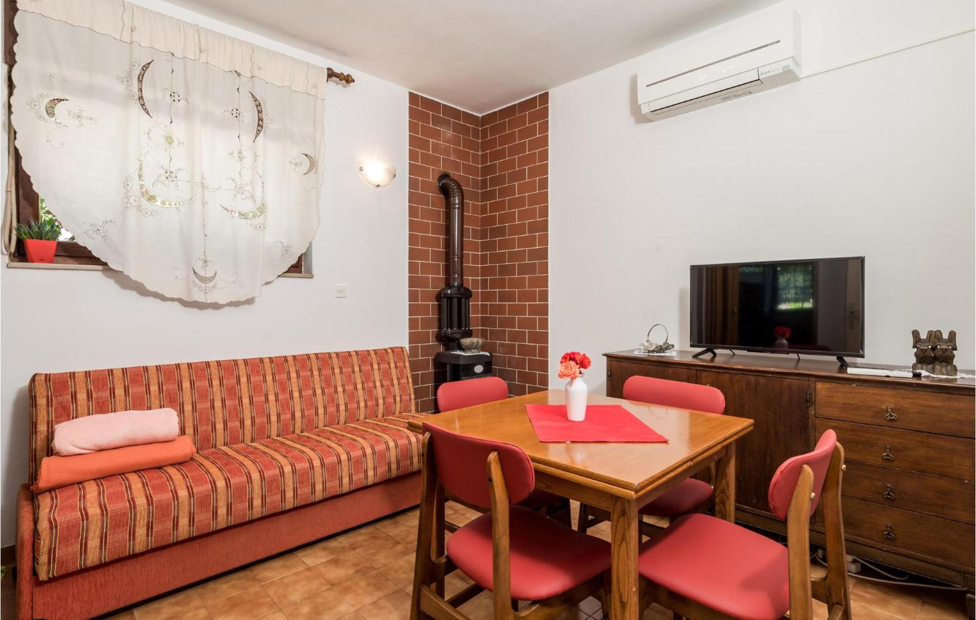 Beautiful Home In Lovran With House Sea View Ngoại thất bức ảnh